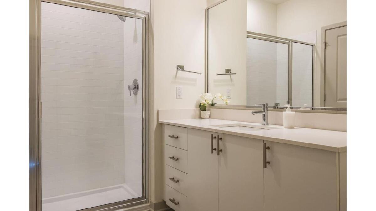Stunning Nulu 1Br Cozysuites 03 Louisville Bagian luar foto